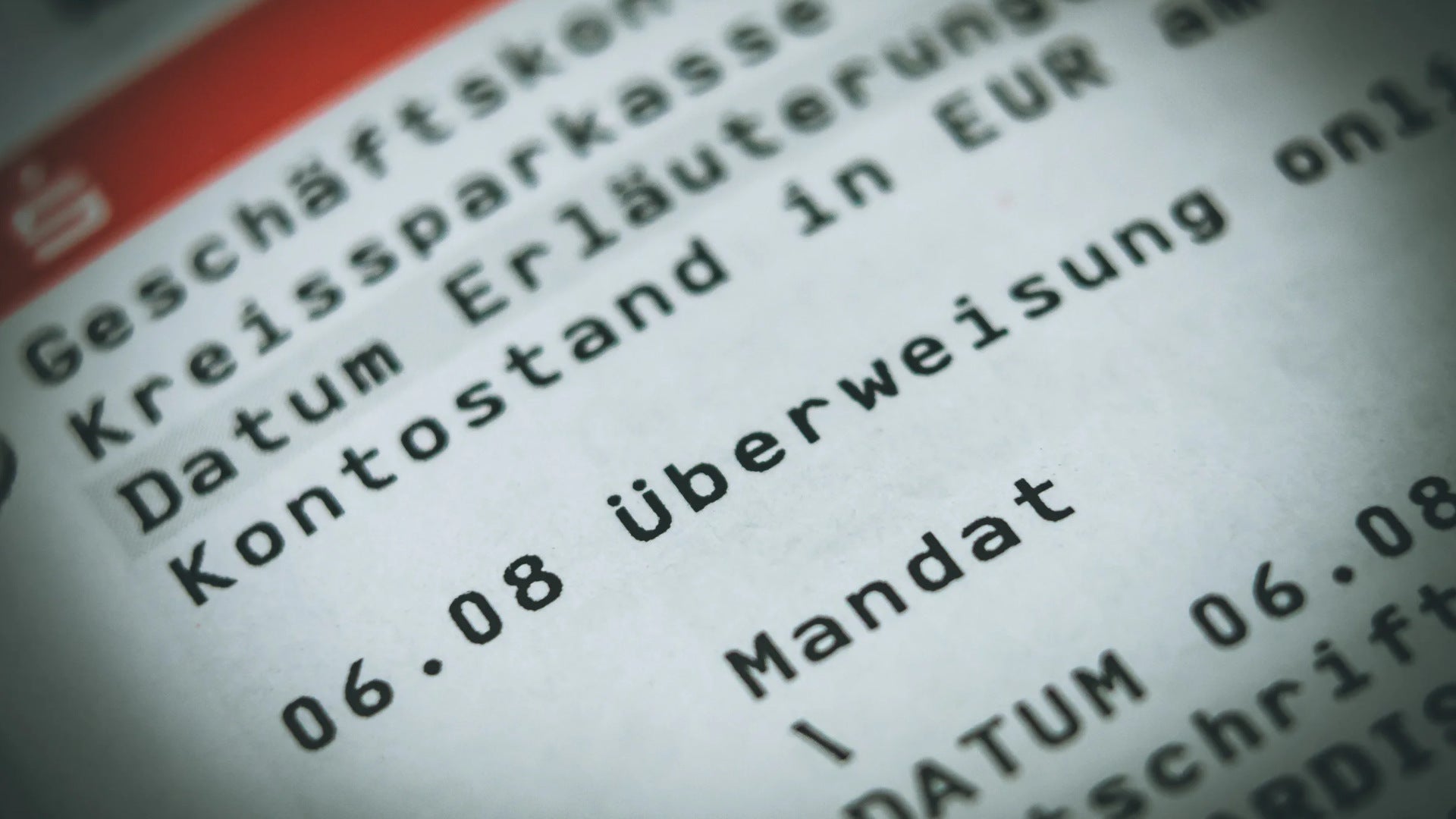 Wer zu viel Geld überweist und es nicht meldet, muss mit Strafen von bis zu 30.000 Euro rechnen