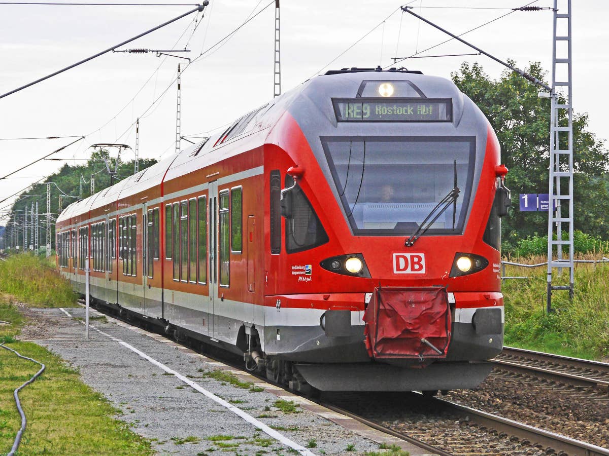 Bahn rappelvoll? Mit diesem neuen Trick bekommst du trotzdem noch einen Sitzplatz