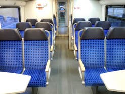 Sitze in einem Regionalexpress