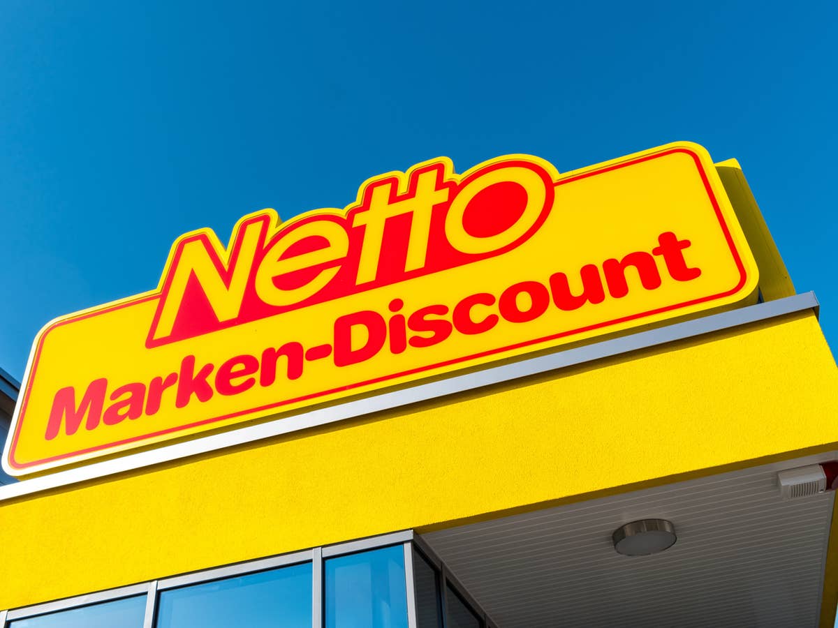 Netto-Logo an einer Filiale in Aachen.