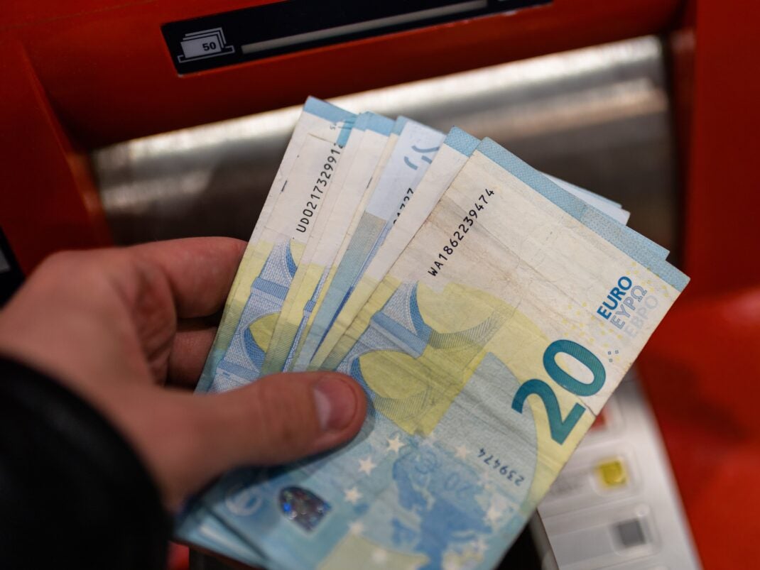 #80 Euro Strafgebühr? Jetzt müssen Bankkunden gut aufpassen