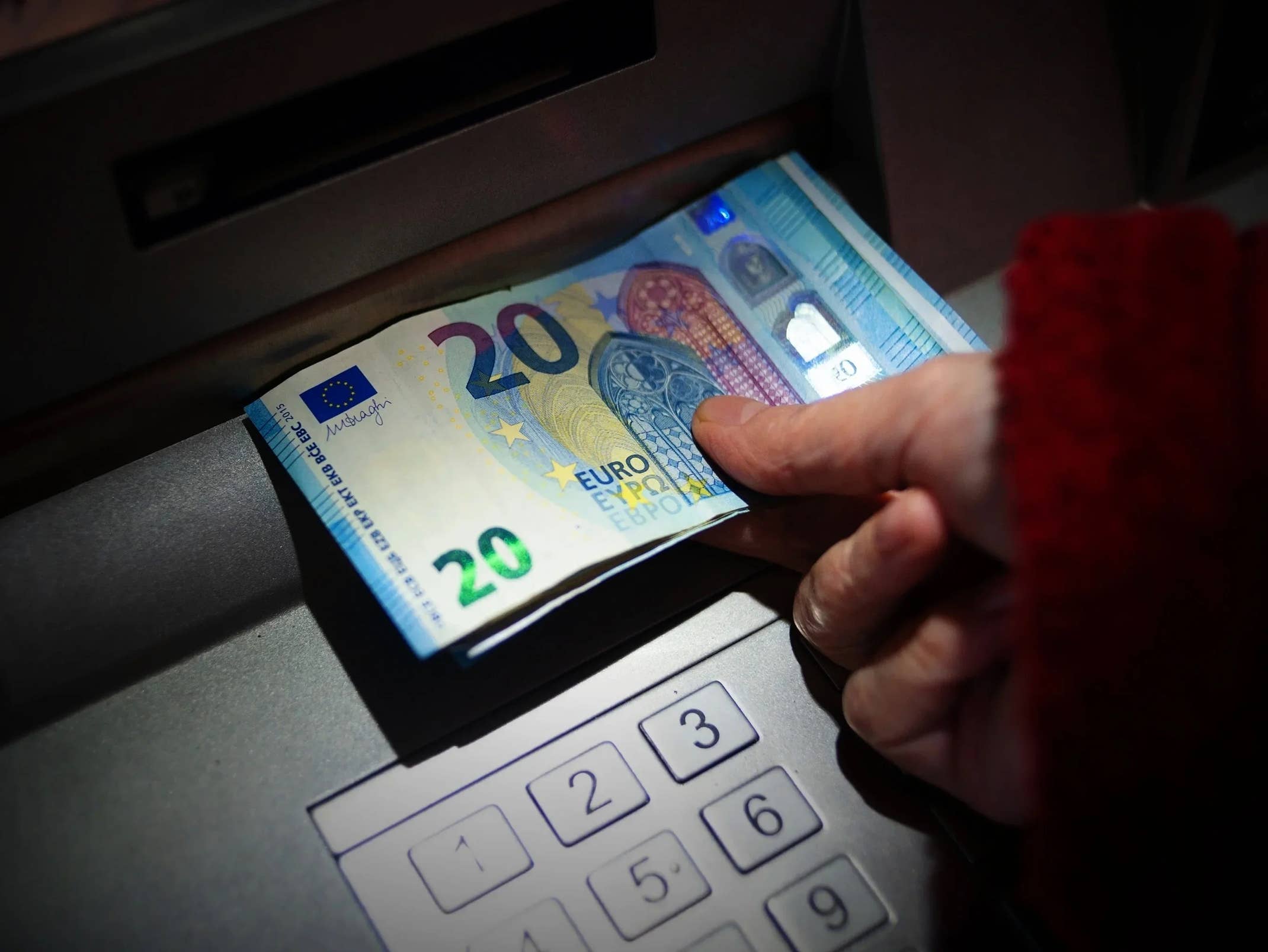 Bargeld am Geldautomaten