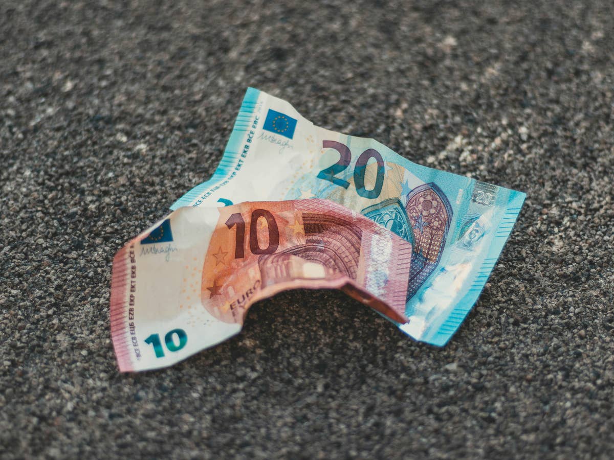 Deutsche sind Bargeld-Fans? Das stimmt nicht mehr Euro-Bargeld
