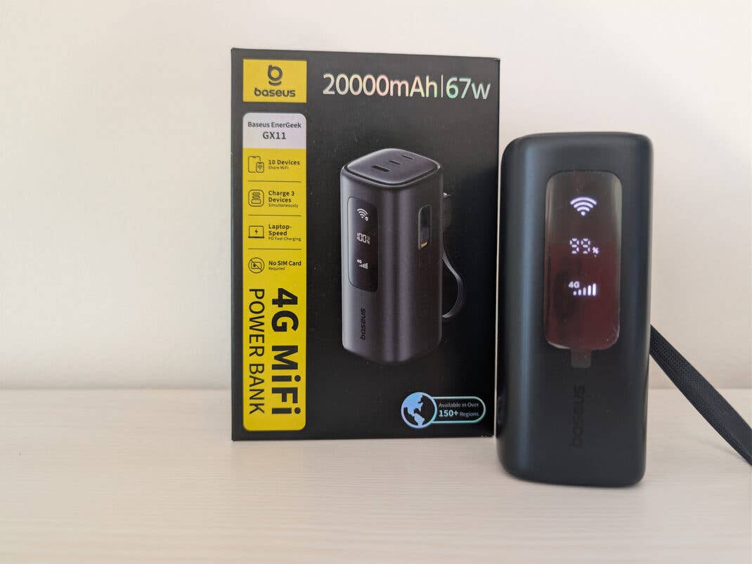 Baseus EnerGeek GX11 4G MiFi Powerbank mit Verpackung