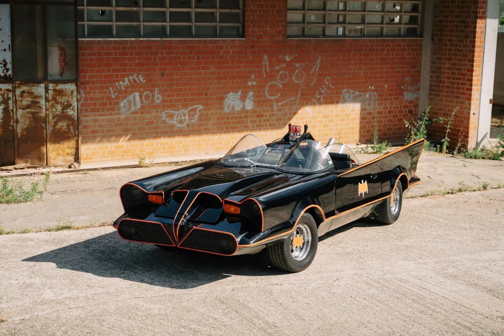 Batmobil Replica