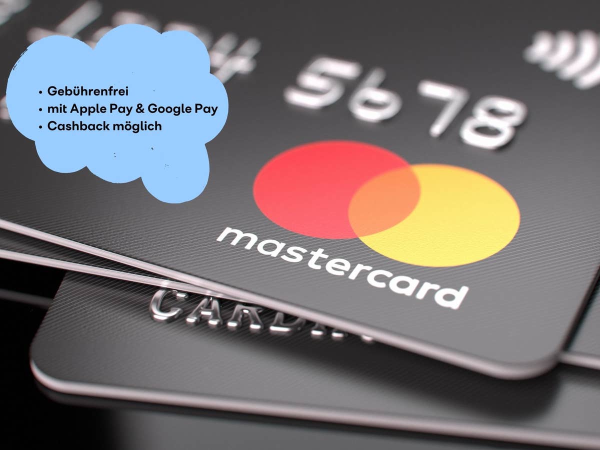 Eine schwarze Kreditkarte von Mastercard