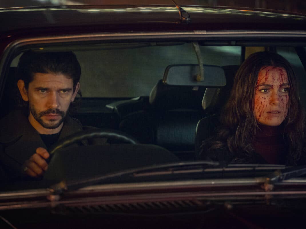 Szene in der Netflix-Serie Black Doves