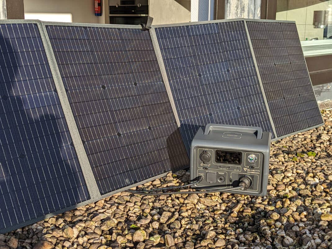 Bluetti EB3A Powerstation mit Solar-Panel