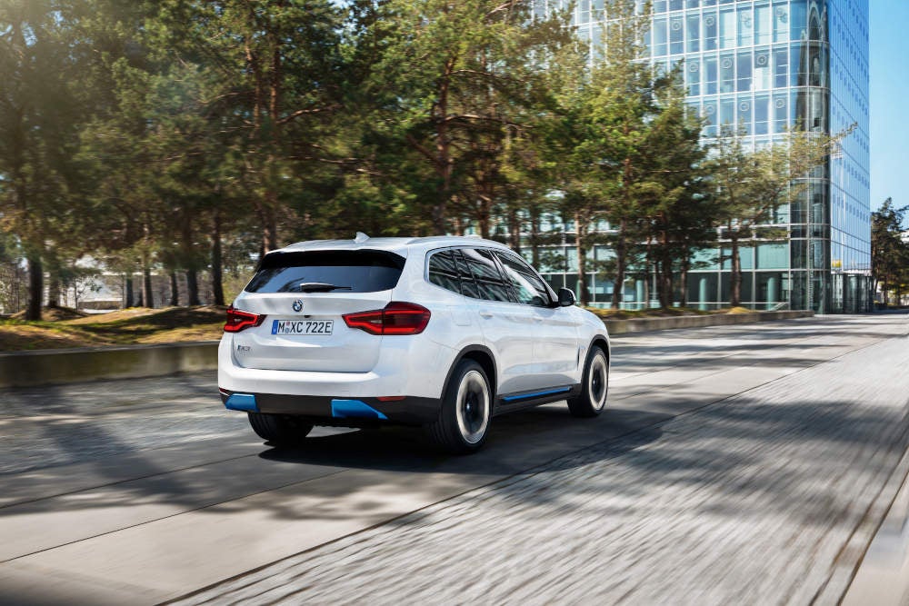 BMW iX3