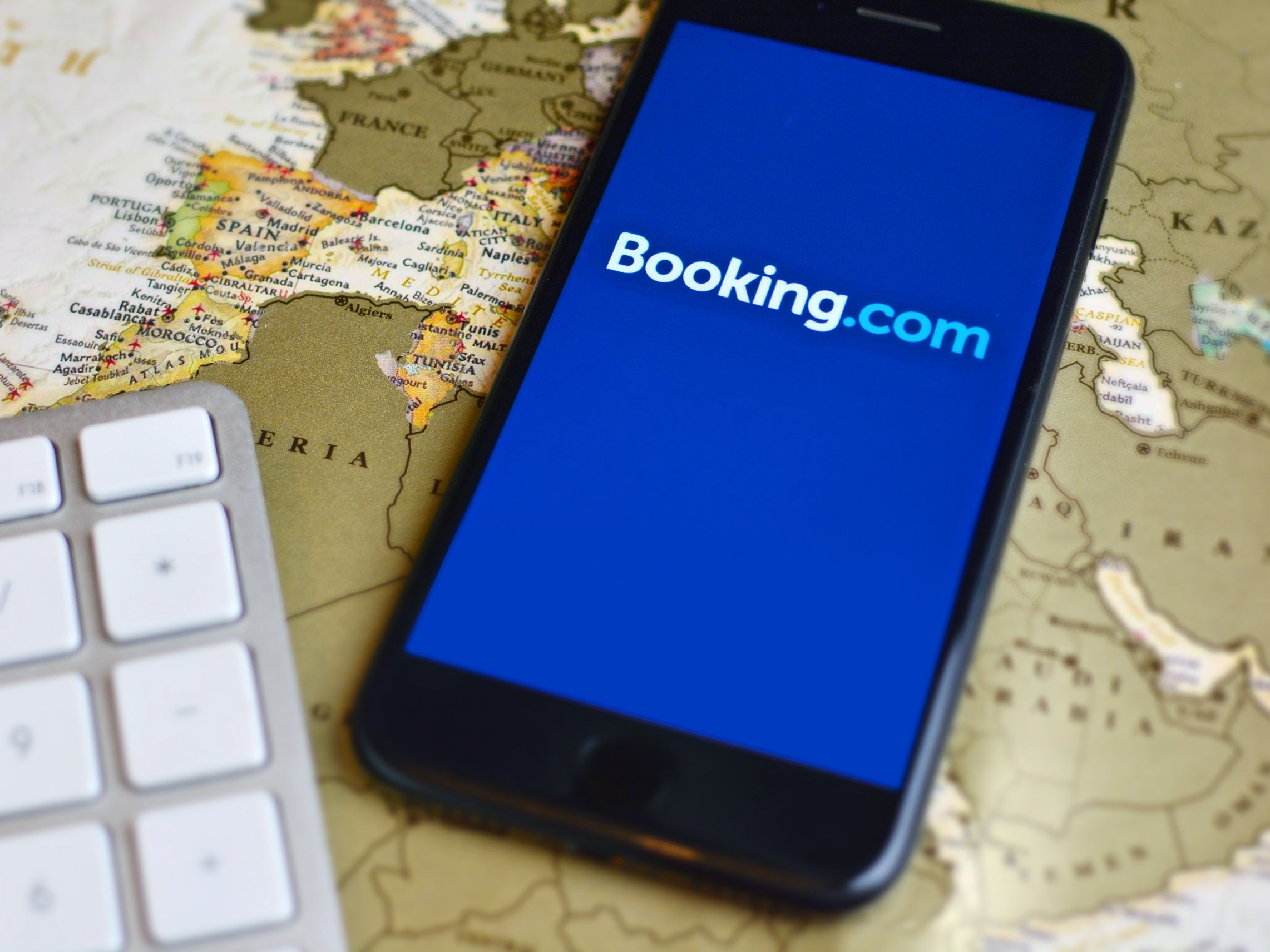 #Fieser Trick: Attraktive Booking-Angebote werden zur Kostenfalle
