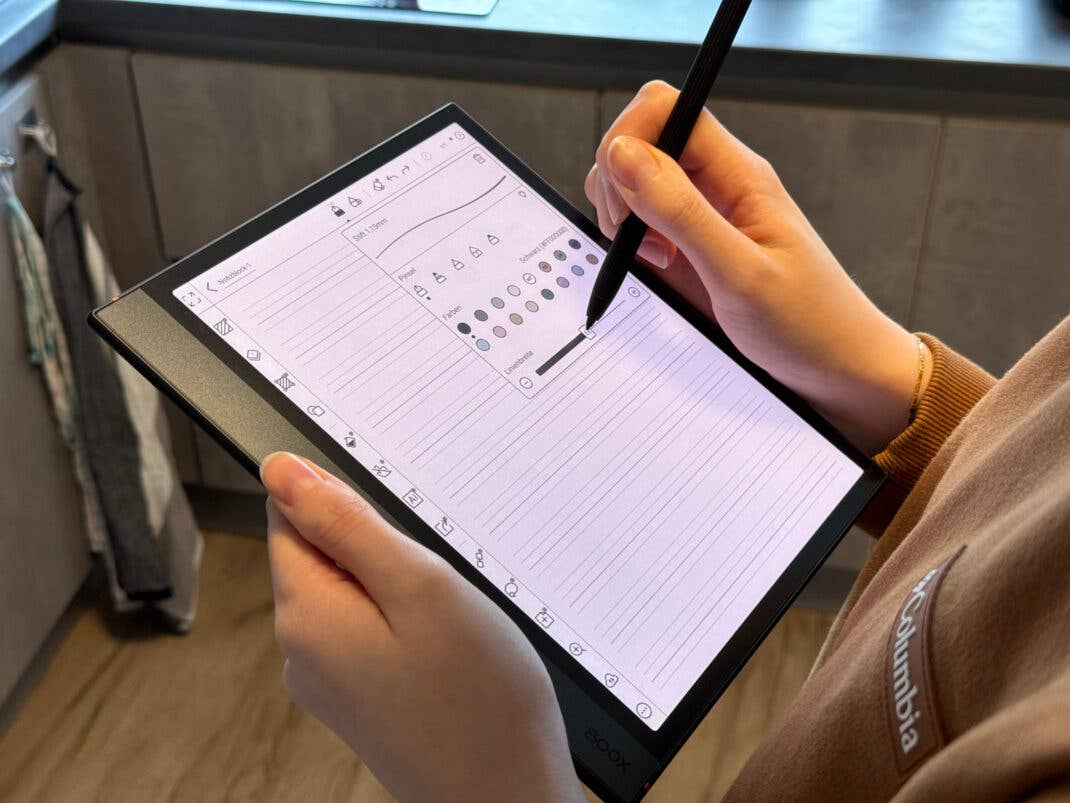 Das E-Ink-Display des Boox Note Air4 C 