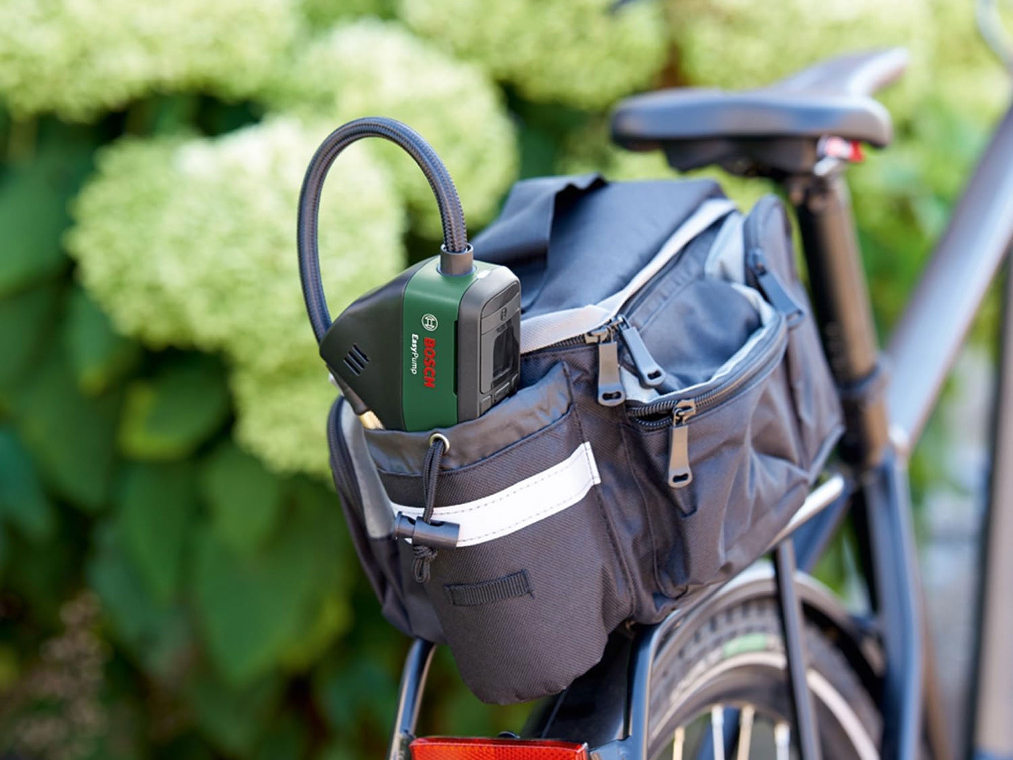 Angebot-zeigt-sich-vor-Prime-Days-Top-Preis-bei-elektrischer-Bosch-Fahrradpumpe-wieder-da-
