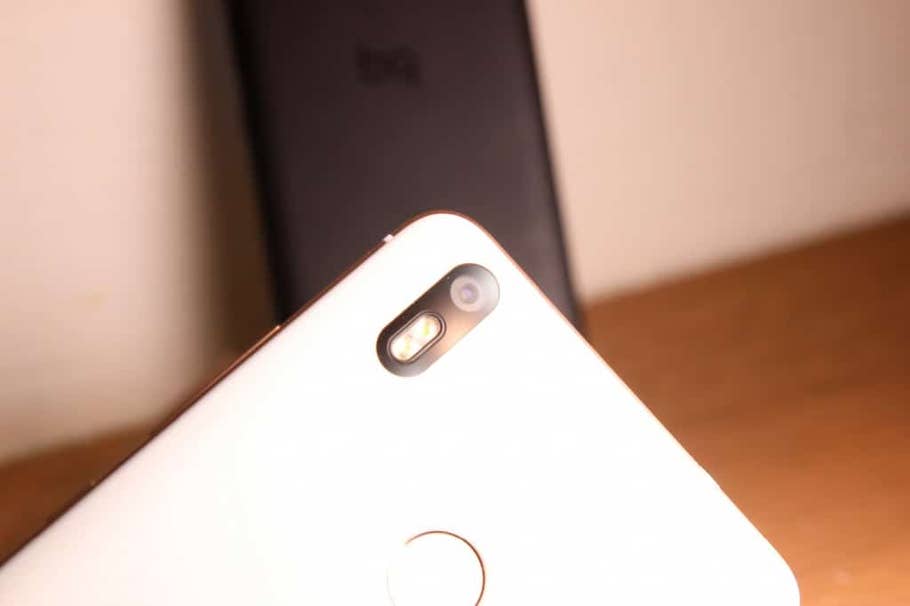 BQ Aquaris X: Hands-On
