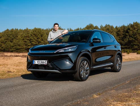 BYD Atto 3 Evo mit Hayo Lücke in der Lüneburger Heide.