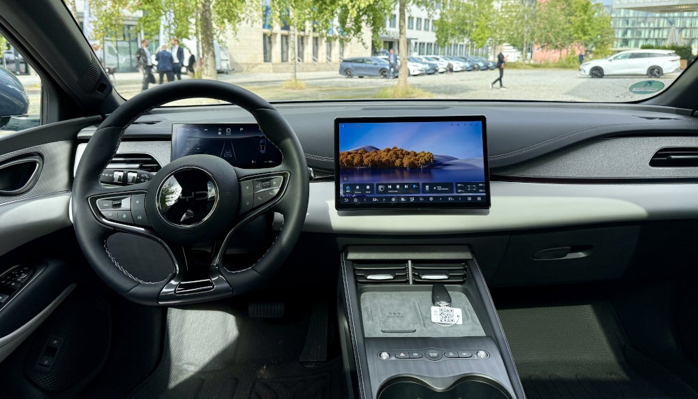BYD Seal 6 DM-i Touring Cockpit