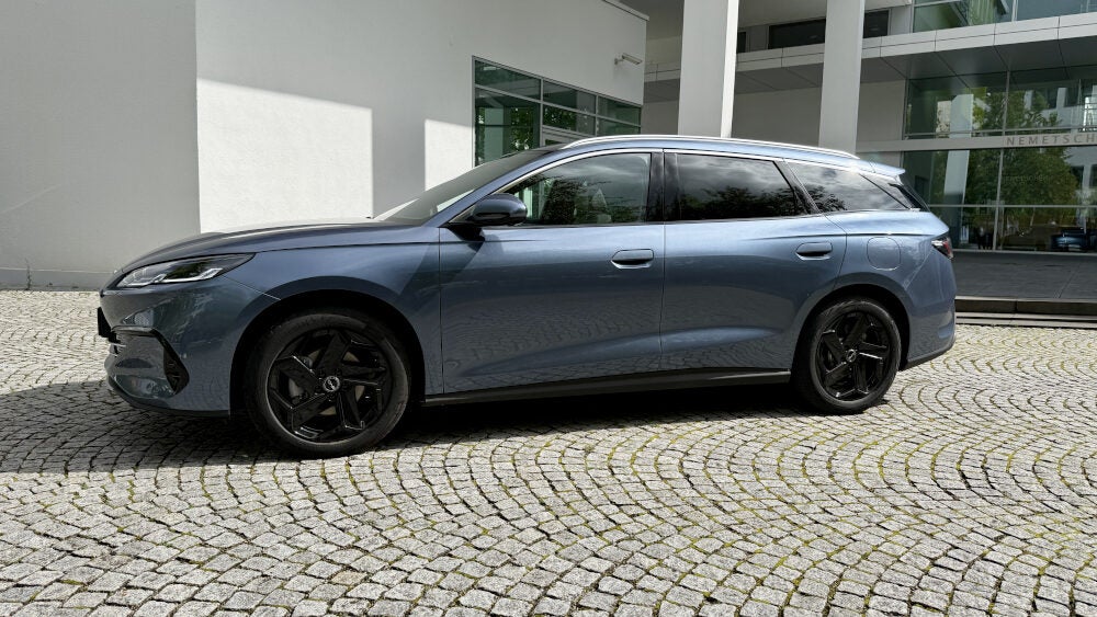 BYD Seal 6 DM-i Touring Seitenansicht.