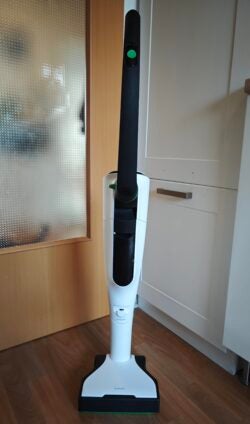 Ausgeklappter Arm und Elektrobürsten-Aufsatz VK7 Kobold Vorwerk Sauger