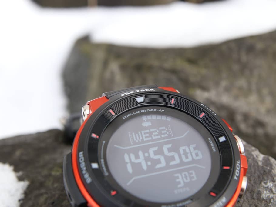 Casio Pro Trek smart WSD-F30 Display