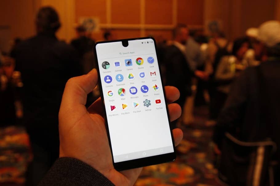 CES 2018: Hands-On Essential Phone
