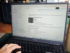 ChatGPT auf einem Laptop geöffnet