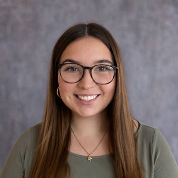 Profilbild von Amelie Ackermann, Werkstudentin Sales bei beebuzz media