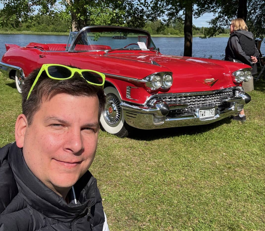 Chevrolet Cabriolet beim Classic Car Meeting.