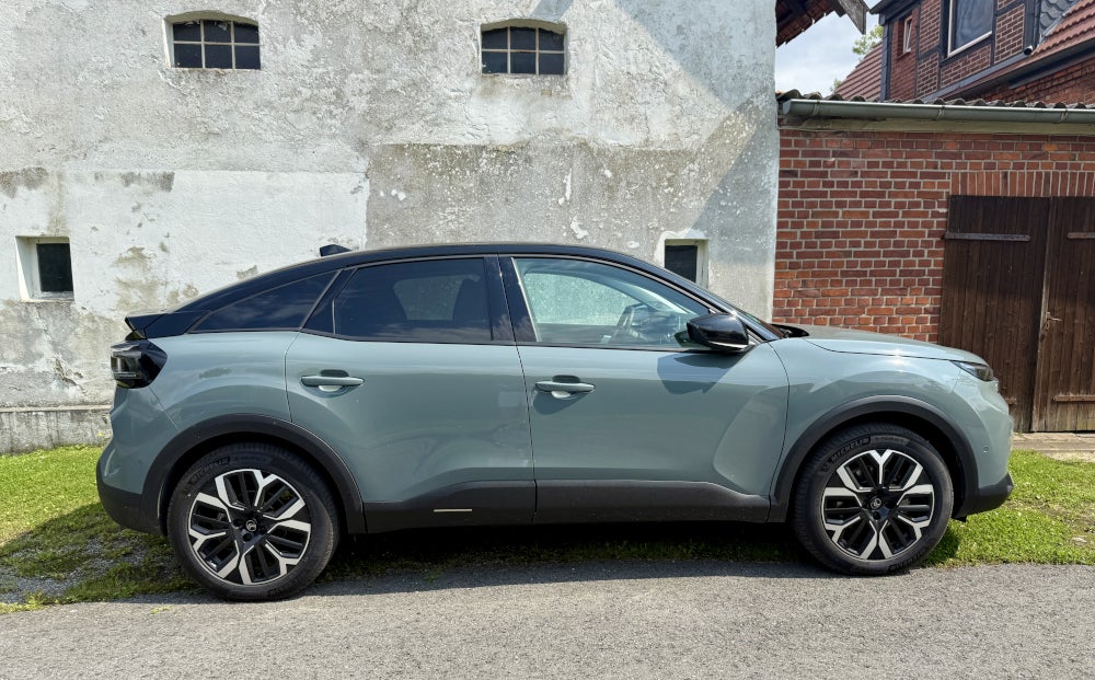 SUV-Coupé mit Genen einer Limousine: der Citroën e-C4 X.