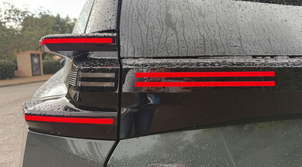 Light Wings am Citroen e-C5 Aircross.