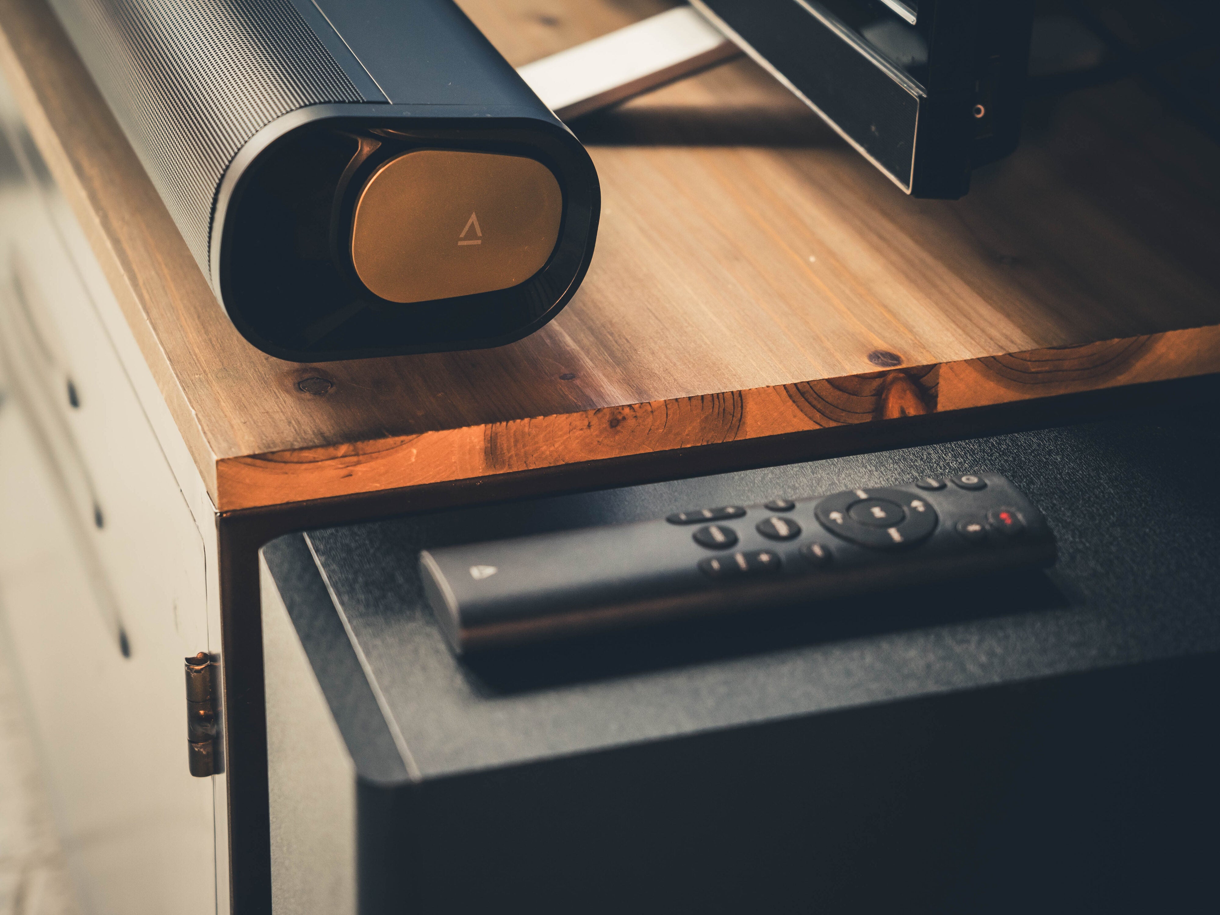 Kino-Klang-im-Wohnzimmer-per-Soundbar-Mehr-f-r-weniger-geht-nicht