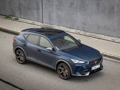 Cupra Formentor e-Hybrid Cupra Formentor e-Hybrid von schräg oben fotografiert