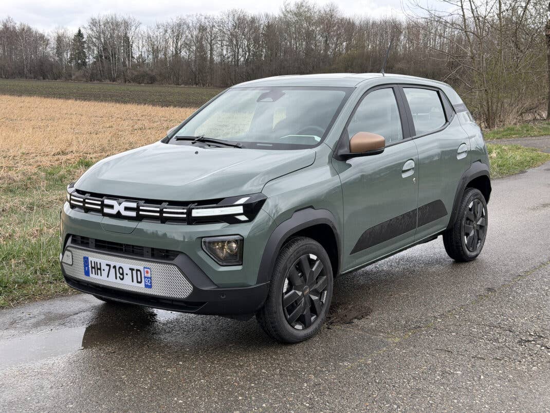 Dacia Spring Electric Front.