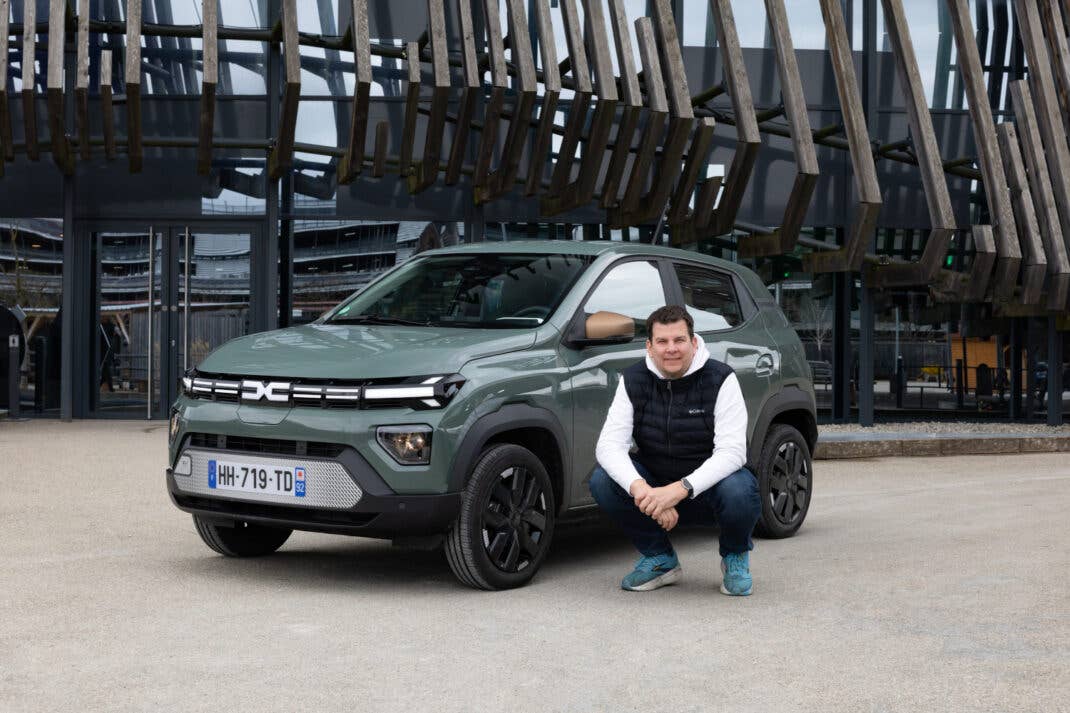 Dacia Spring Electric mit Hayo Lücke.