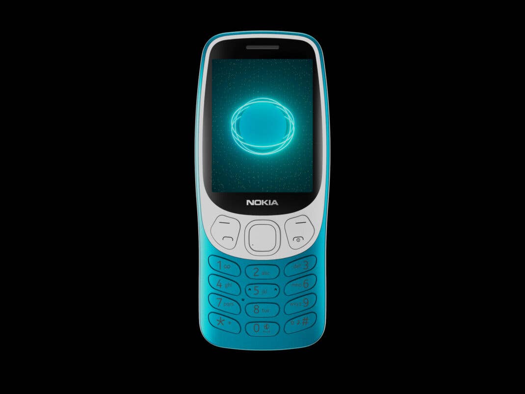 Das neue Nokia 3210 in der Farbe "Sucba Blue".