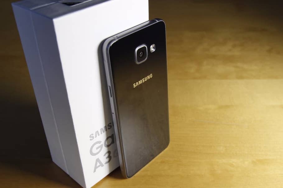Das Samsung Galaxy A3 (2016)