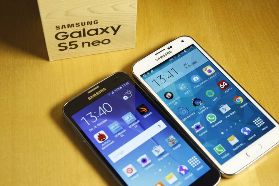 Das Samsung Galaxy S5 neo im Vergleich mit dem ehemaligen Flaggschiff Galaxy S5