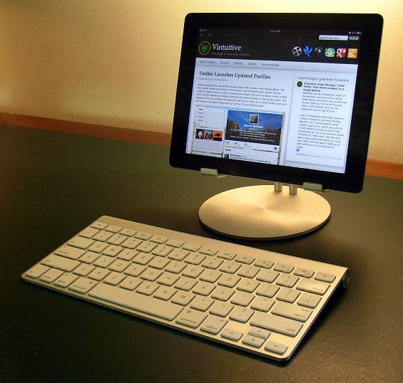 Das Tablet mit Tastatur zum Arbeiten