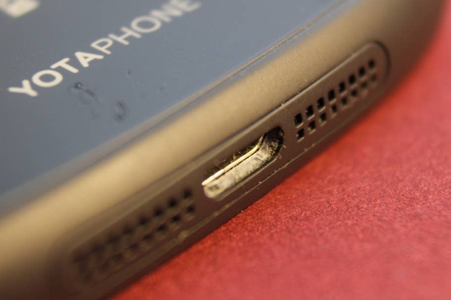 Das Yotaphone 2 im Test