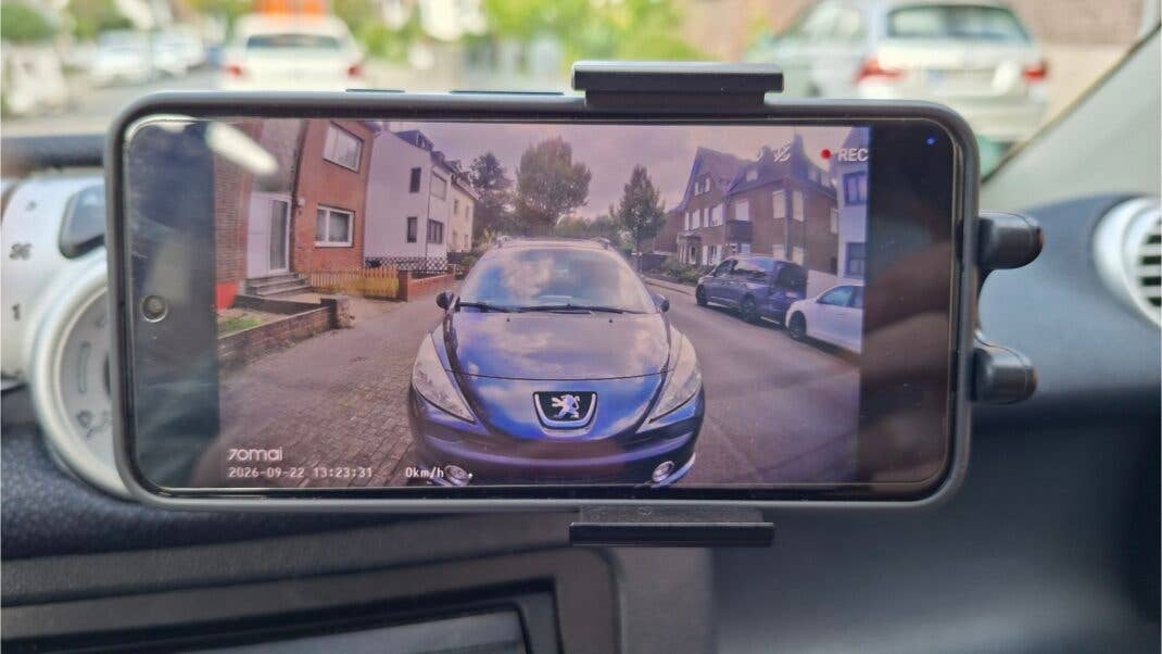 70mai A900 Dashcam als Rückfahrkamera im Einsatz