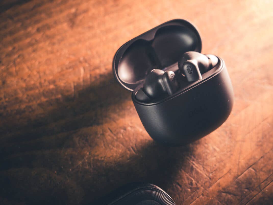 Kopfhörer für Privat und Arbeit: Das wollen die Dell Pro Plus sein