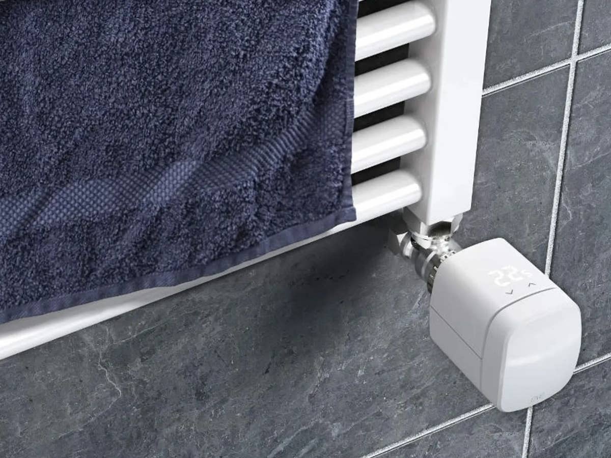 Eve Thermo Thermostate bei tink Eve Thermo Heizkörperthermostat angebracht an einer Heizung