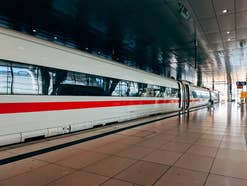 Zugverspätung bei der Deutschen Bahn: Erstattung per App beantragen Titelbild