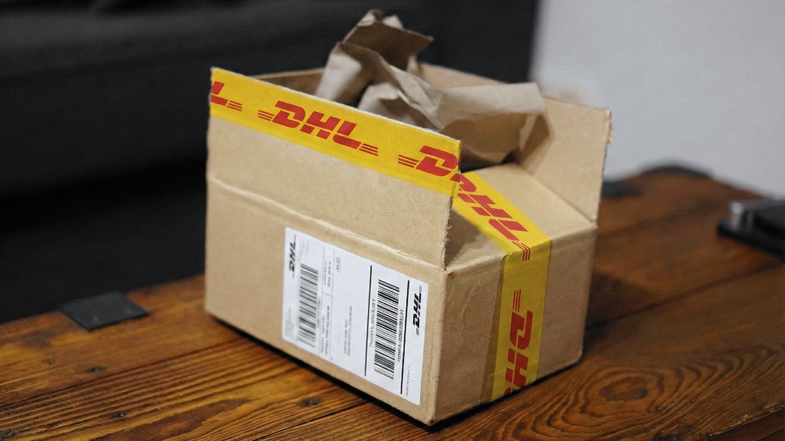 Einfach-so-Deutsche-erhalten-kostenlos-Pakete-mit-Geschenken