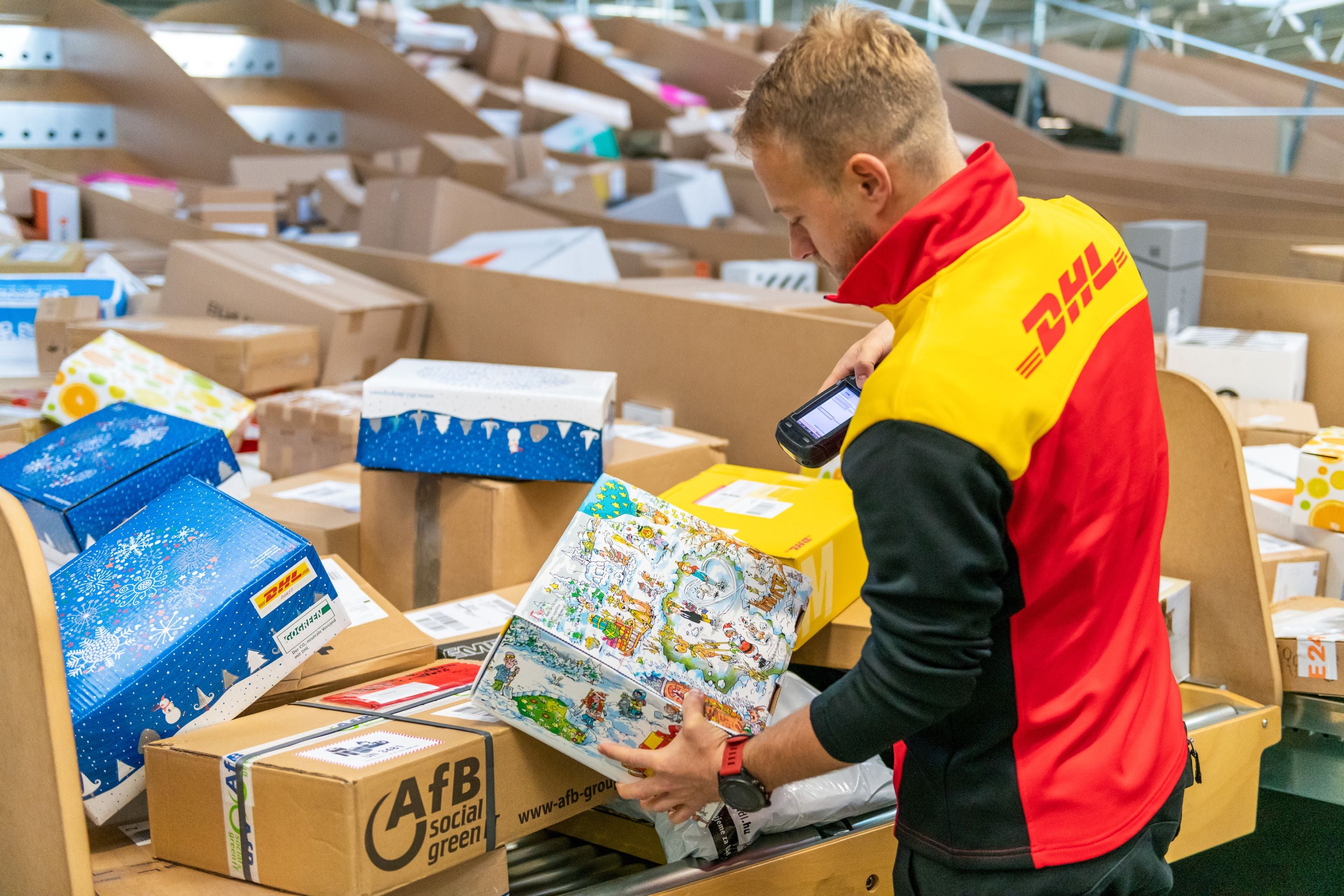 #Weihnachten mit DHL & Co: Diese Pakete musst du jetzt schon verschicken