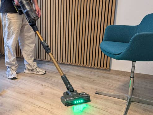 DIE Dyson-Alternative für weit unter 200 Euro - Dieser Akkusauger ist ein echter Preis-Leistungs-Sieger