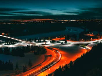 Überraschende Wende: Erste Verbote für E-Autos greifen