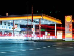 Diesel und Benziner vor dem Aus: Über 1.000 Tankstellen werden jetzt verkauft Diesel und Benziner vor dem Aus: Über 1.000 Tankstellen werden jetzt verkauft