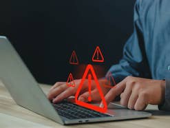 Dieses Gratis-Tool der Verbraucherzentrale schützt dich vor Fakeshops im Netz