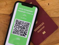 Corona-Impfpass auf dem Smartphone
