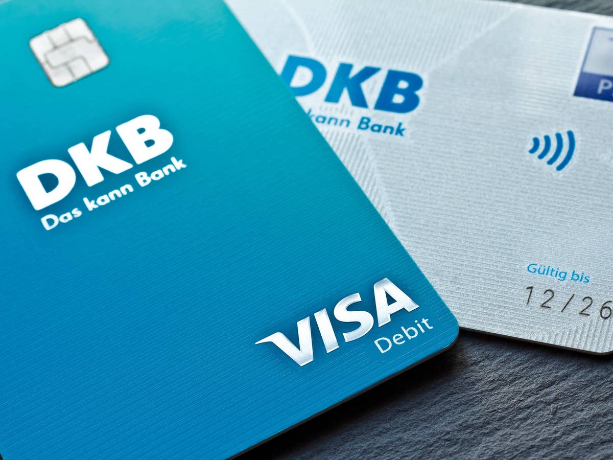 DKB Visa Debit Card und DKB Girocard.