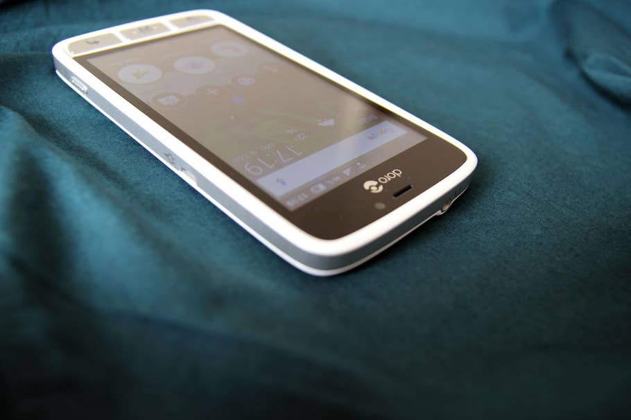 Doro Smartphones Hands-On